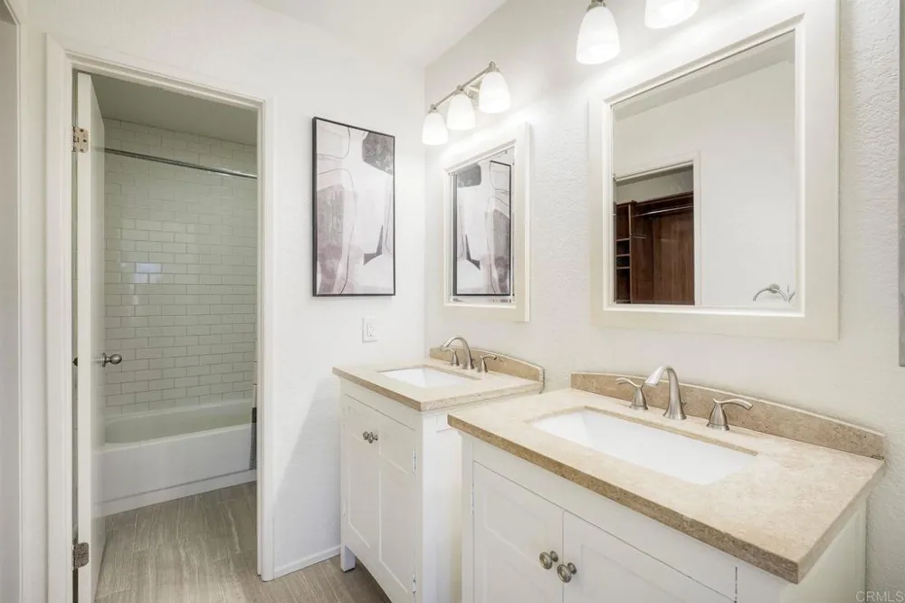 4545 Essex Court Carlsbad, CA 92010