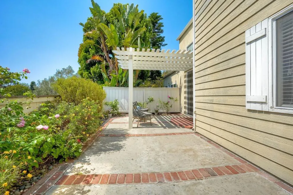 4545 Essex Court Carlsbad, CA 92010