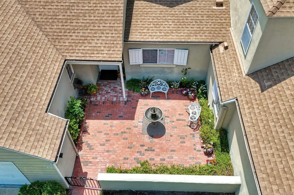4545 Essex Court Carlsbad, CA 92010