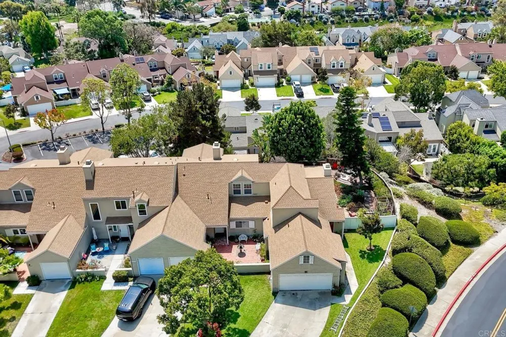 4545 Essex Court Carlsbad, CA 92010