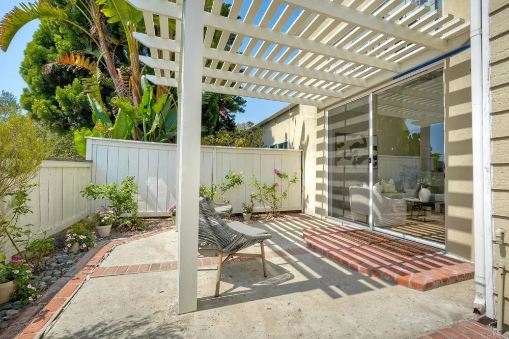 4545 Essex Court Carlsbad, CA 92010