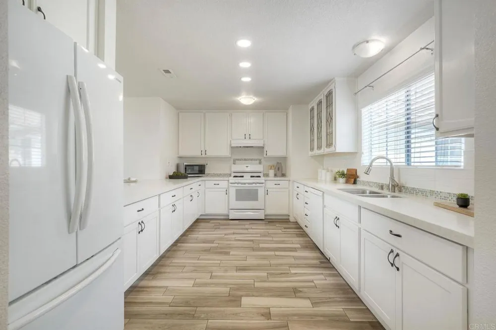 4545 Essex Court Carlsbad, CA 92010