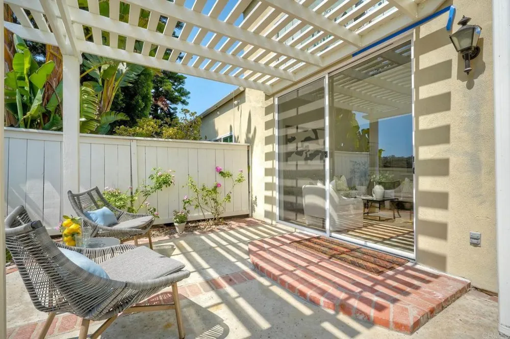 4545 Essex Court Carlsbad, CA 92010