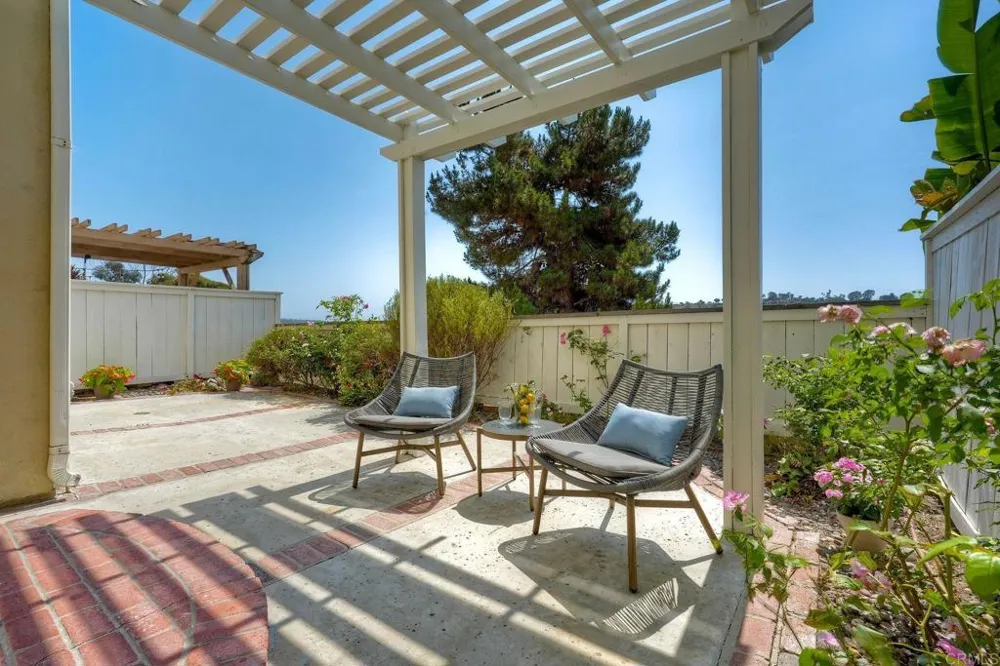 4545 Essex Court Carlsbad, CA 92010