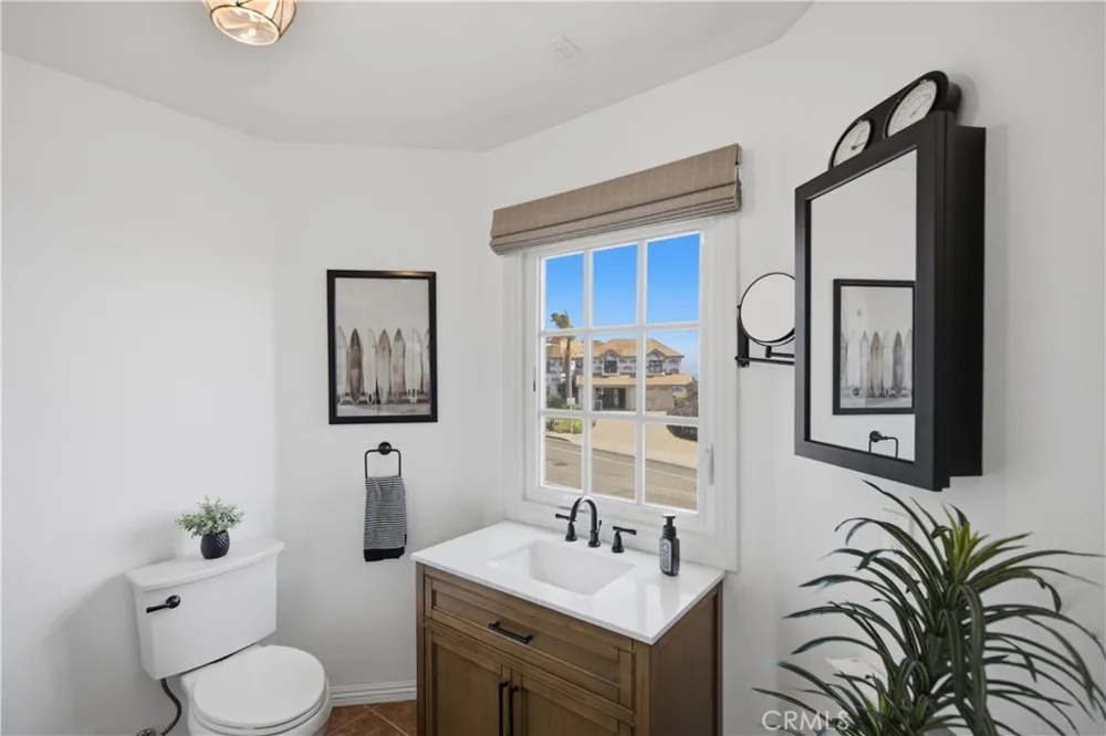 880 Avenida Acapulco San Clemente, CA 92672