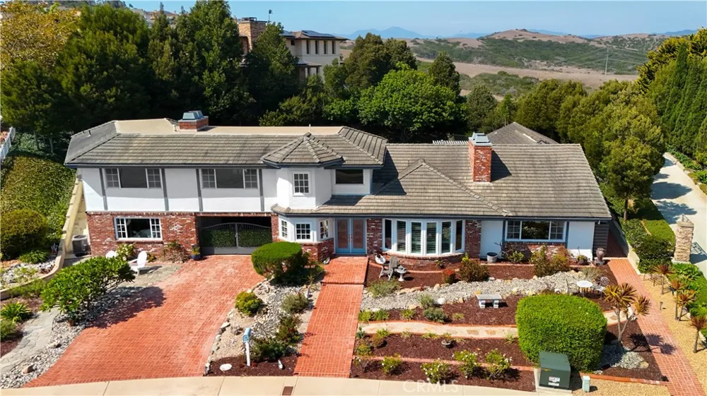 880 Avenida Acapulco San Clemente, CA 92672