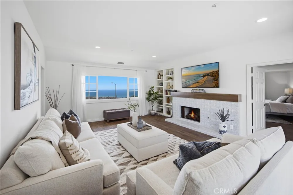 880 Avenida Acapulco San Clemente, CA 92672