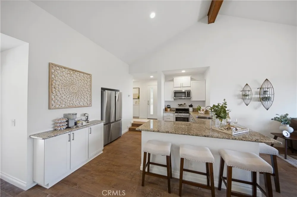 880 Avenida Acapulco San Clemente, CA 92672
