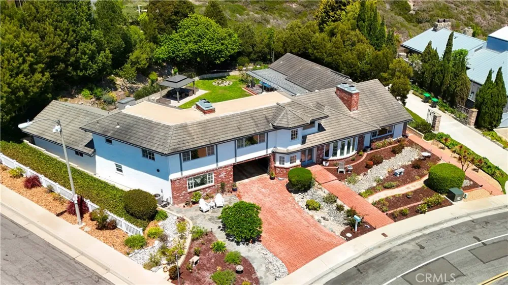 880 Avenida Acapulco San Clemente, CA 92672