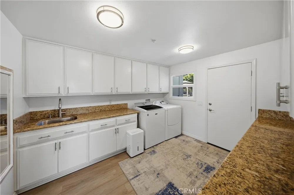 880 Avenida Acapulco San Clemente, CA 92672