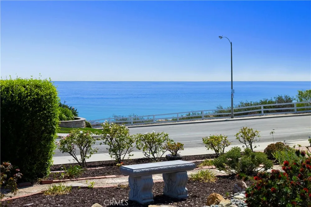 880 Avenida Acapulco San Clemente, CA 92672