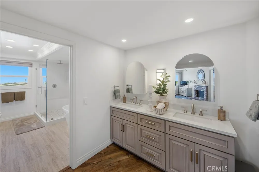 880 Avenida Acapulco San Clemente, CA 92672