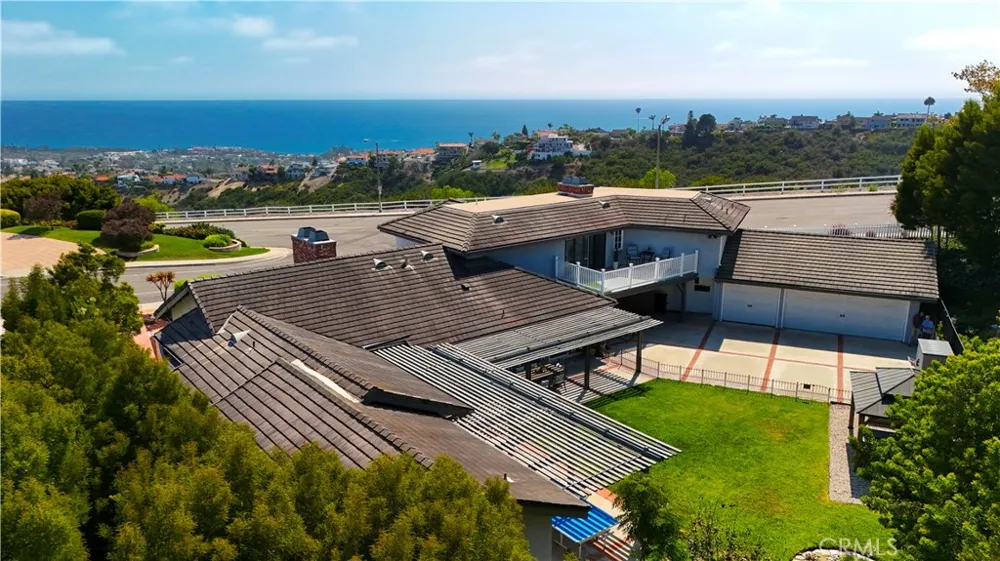 880 Avenida Acapulco San Clemente, CA 92672