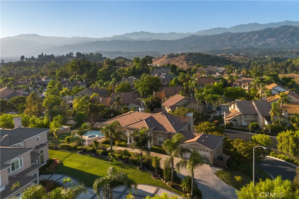 302 Via Blanca San Dimas, CA 91773