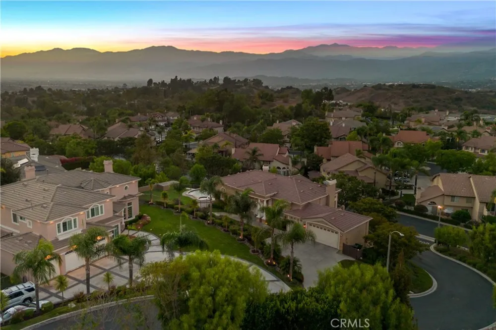 302 Via Blanca San Dimas, CA 91773