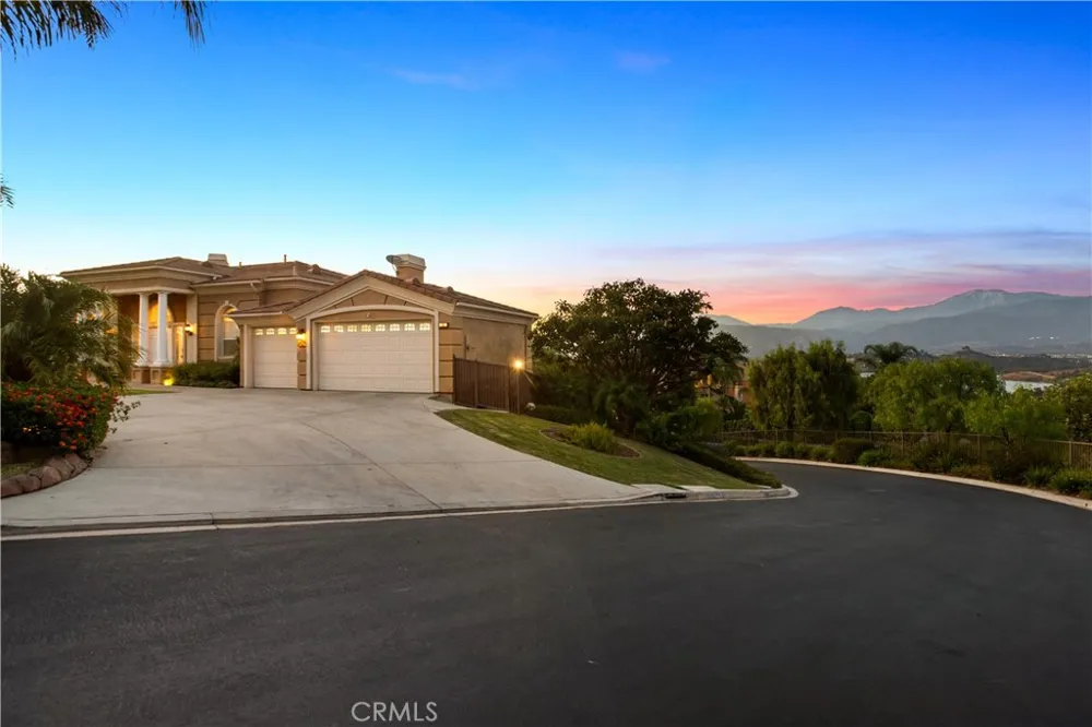 302 Via Blanca San Dimas, CA 91773