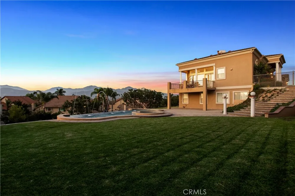 302 Via Blanca San Dimas, CA 91773