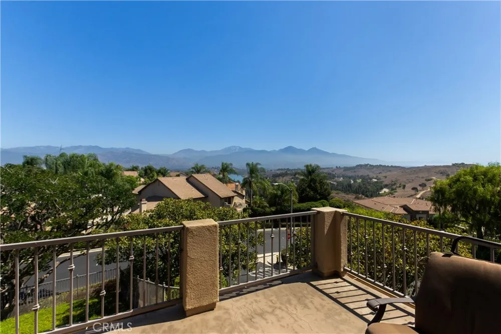 302 Via Blanca San Dimas, CA 91773