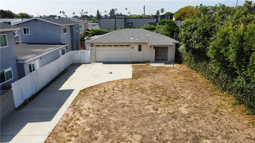 1410 17th Manhattan Beach, CA 90266