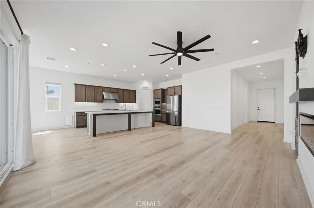 39481 Chamise Street Temecula, CA 92591