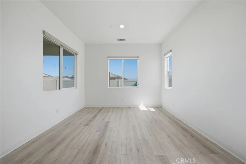 39481 Chamise Street Temecula, CA 92591