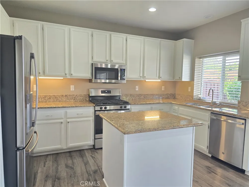 43160 Volterra Street Temecula, CA 92592