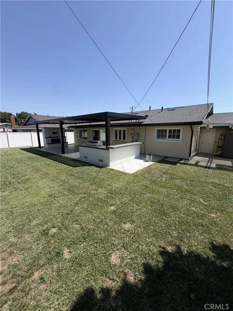 9197 El Cortez Fountain Valley, CA 92708