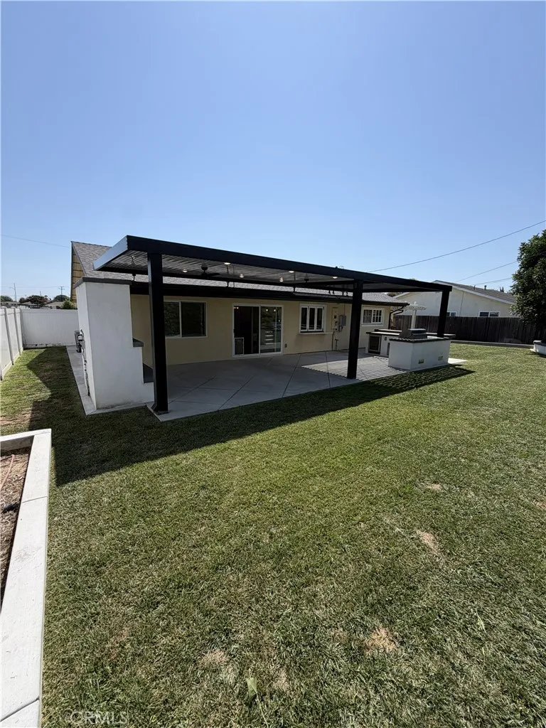 9197 El Cortez Fountain Valley, CA 92708