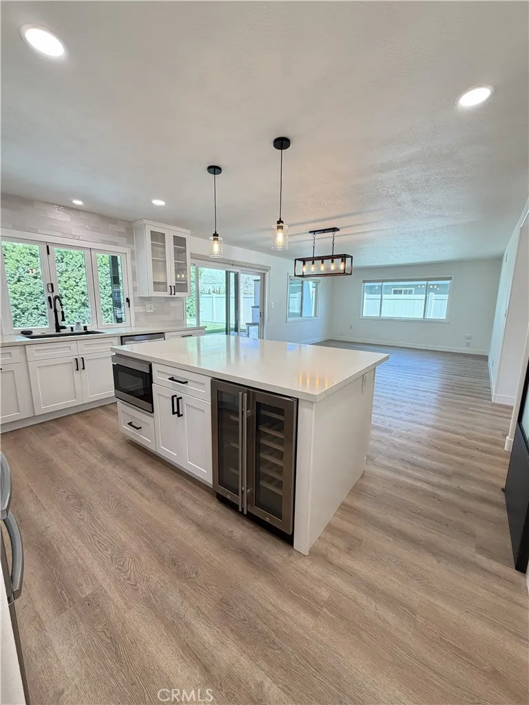 9197 El Cortez Fountain Valley, CA 92708