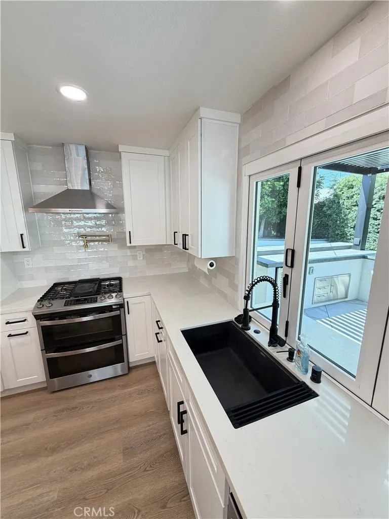 9197 El Cortez Fountain Valley, CA 92708