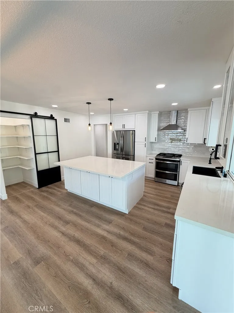 9197 El Cortez Fountain Valley, CA 92708