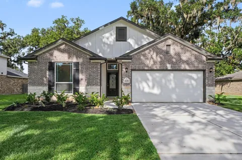 2231 Lakewood Drive
