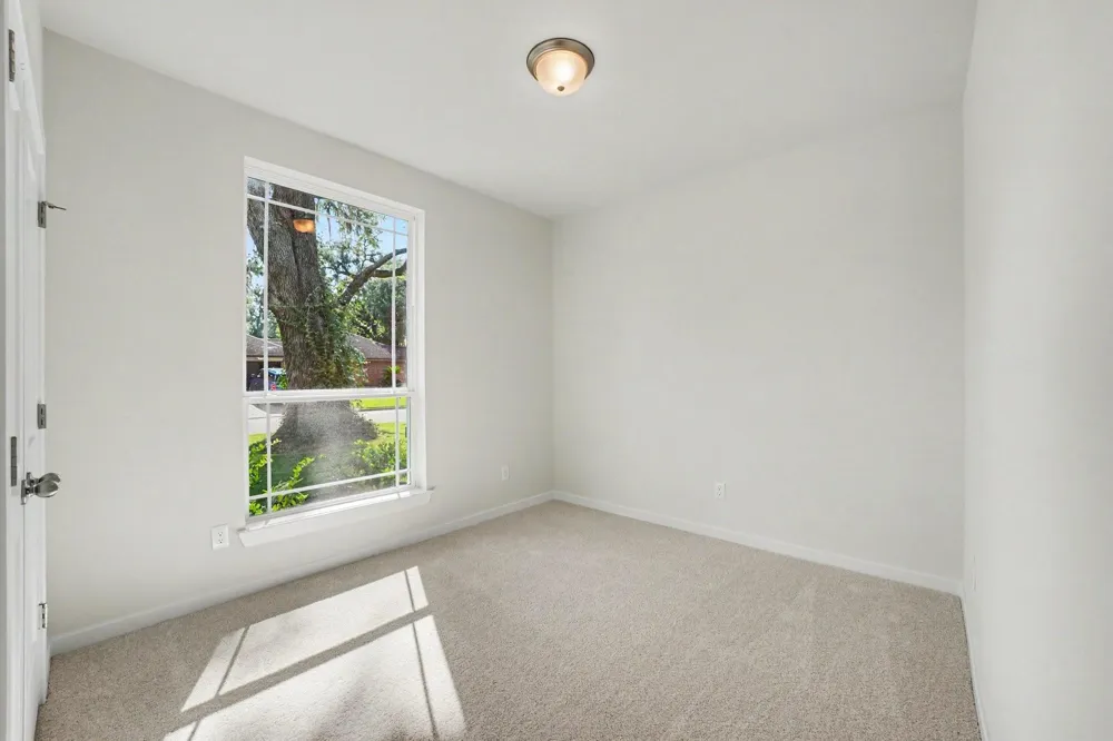 2231 Lakewood Drive West Columbia, TX 77486
