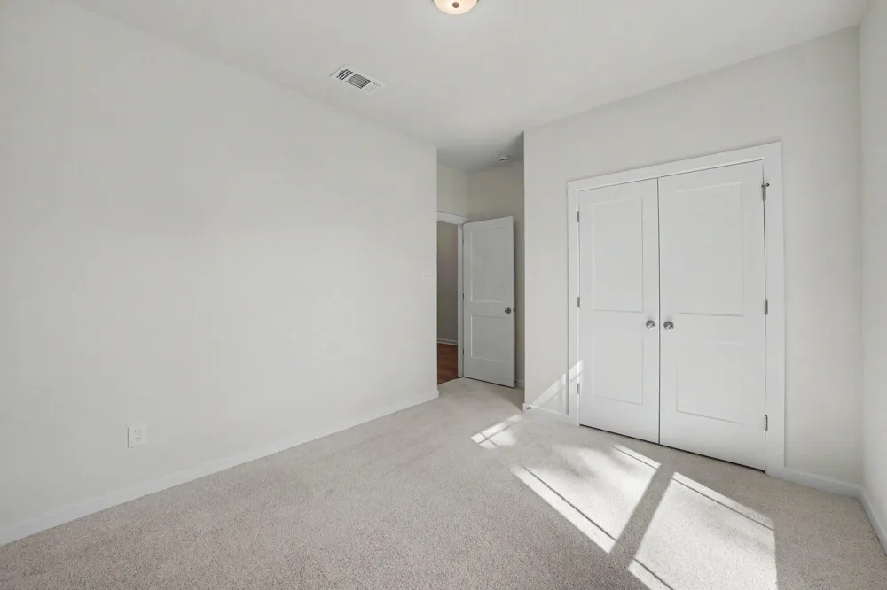 2231 Lakewood Drive West Columbia, TX 77486