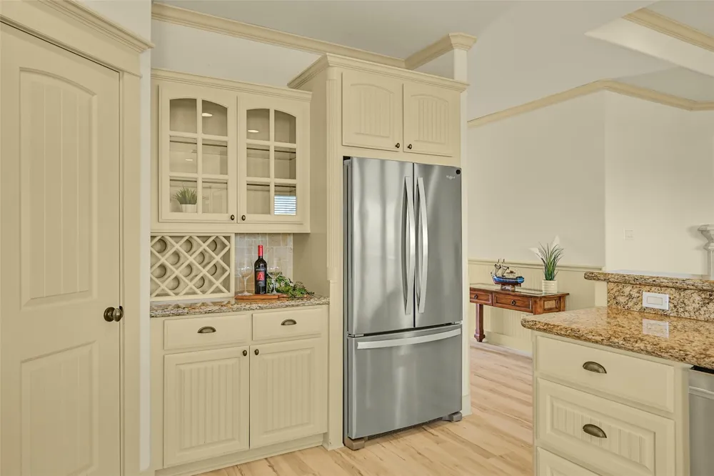 13610 Windlass Circle Galveston, TX 77554