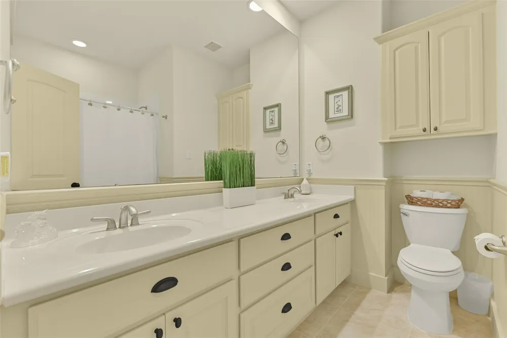 13610 Windlass Circle Galveston, TX 77554