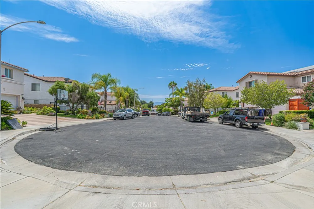 29164 Harmony Way Saugus, CA 91390