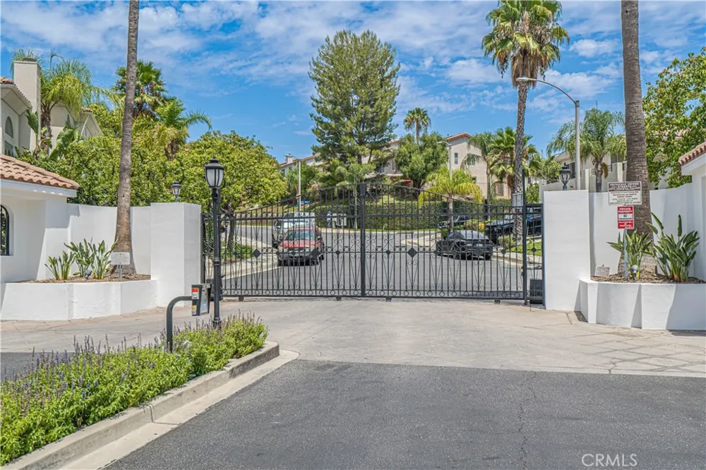 29164 Harmony Way Saugus, CA 91390