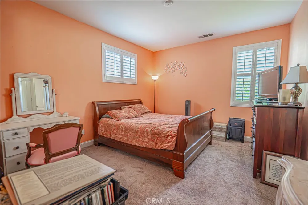 29164 Harmony Way Saugus, CA 91390