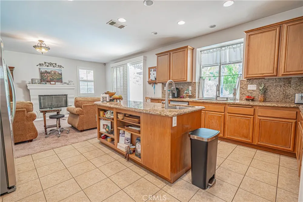 29164 Harmony Way Saugus, CA 91390
