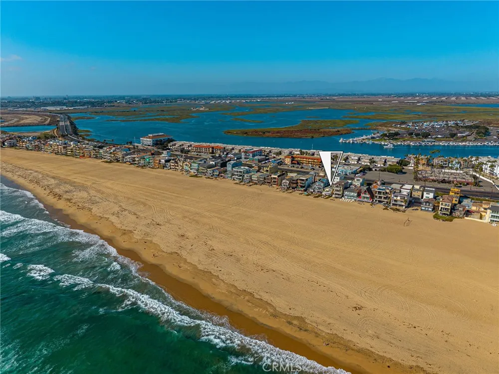 25 Surfside Surfside, CA 90743