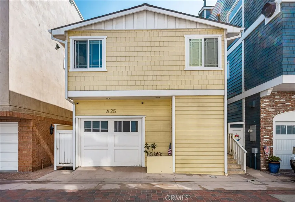 25 Surfside Surfside, CA 90743