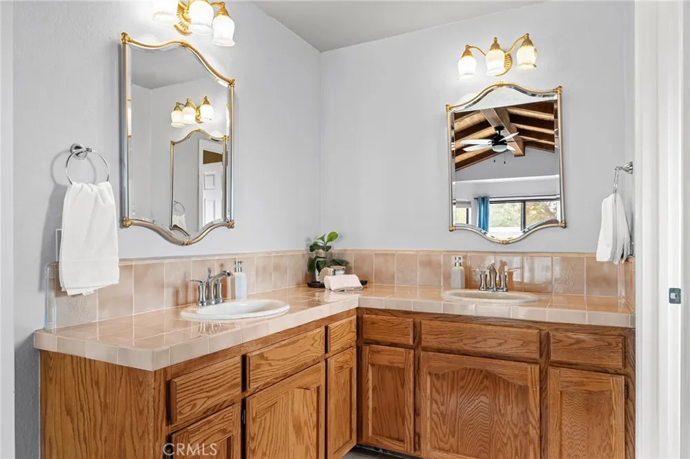 4992 Ravelle Court Paradise, CA 95969