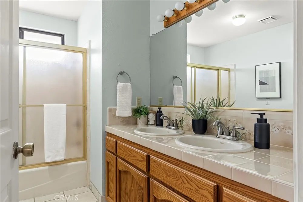 4992 Ravelle Court Paradise, CA 95969