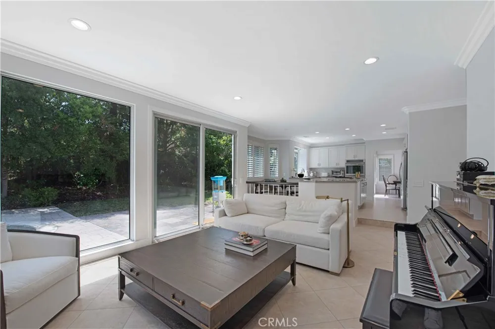 3514 Three Springs Drive Westlake Village, CA 91361