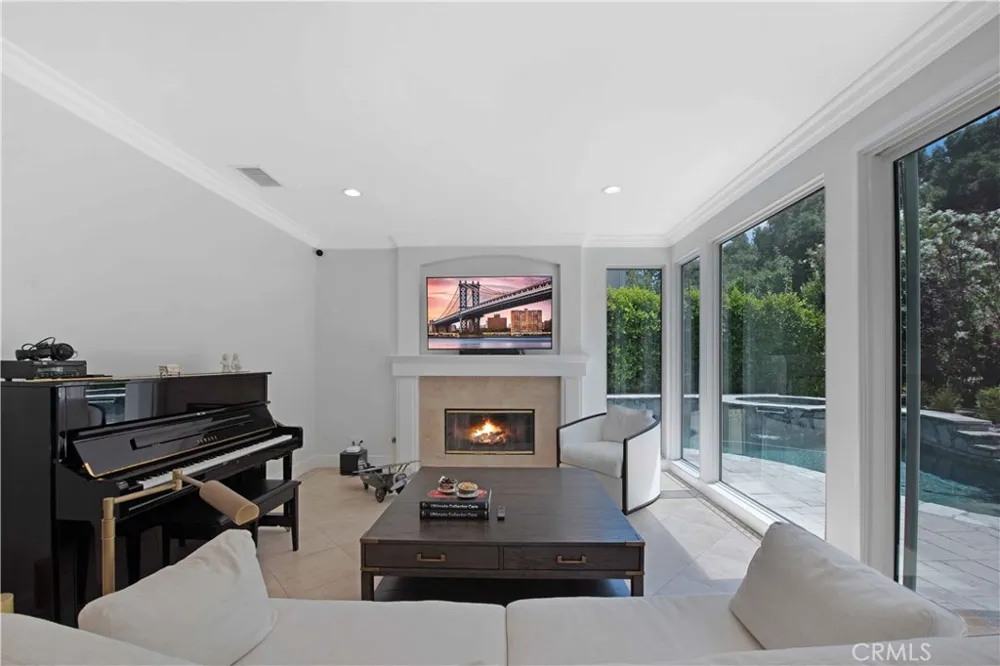 3514 Three Springs Drive Westlake Village, CA 91361