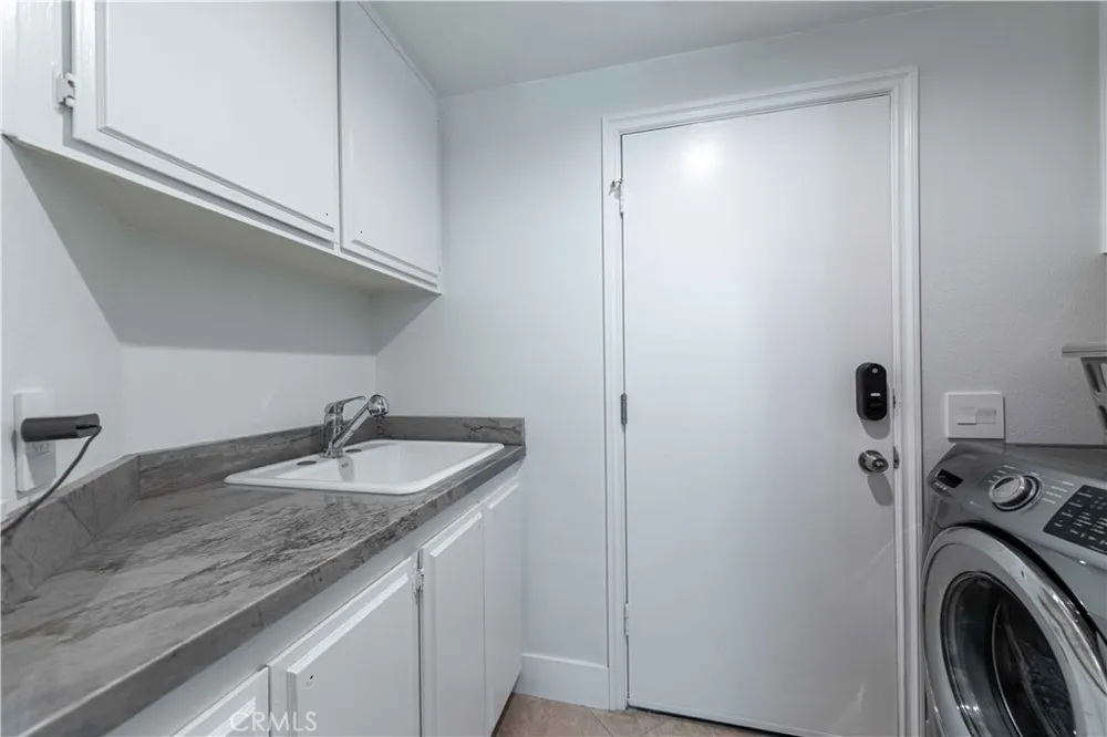 3514 Three Springs Drive Westlake Village, CA 91361