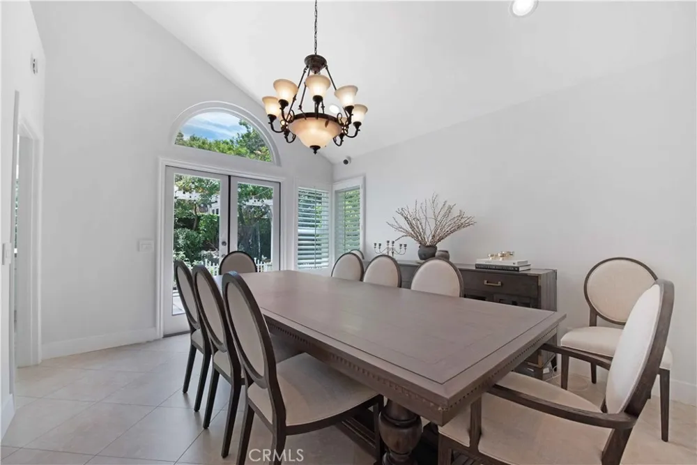 3514 Three Springs Drive Westlake Village, CA 91361