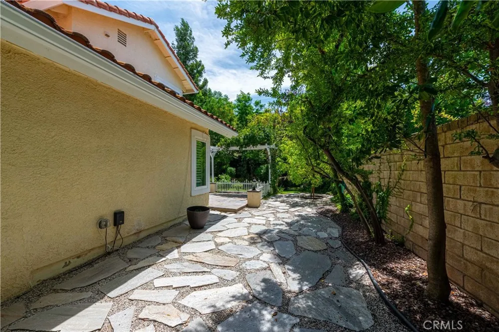 3514 Three Springs Drive Westlake Village, CA 91361