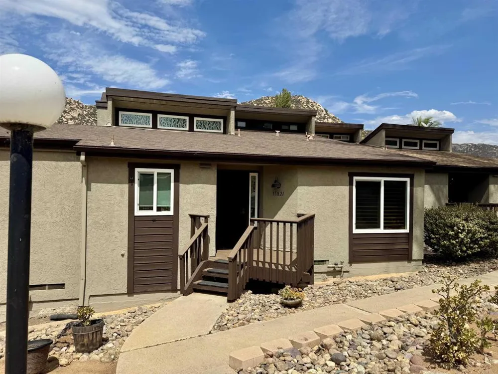 15821 Davis Cup Lane Ramona, CA 92065